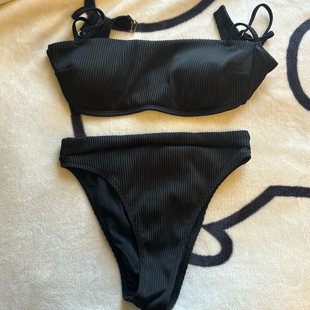 Hollister Swimsuit M top S bottom